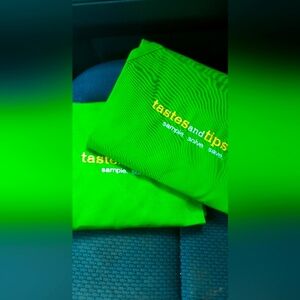 Bright Green Tastes and Tips Aprons set of #2 new